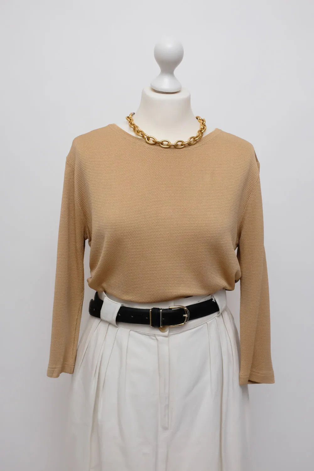 0050_ESCADA BEIGE SILK SWEATER