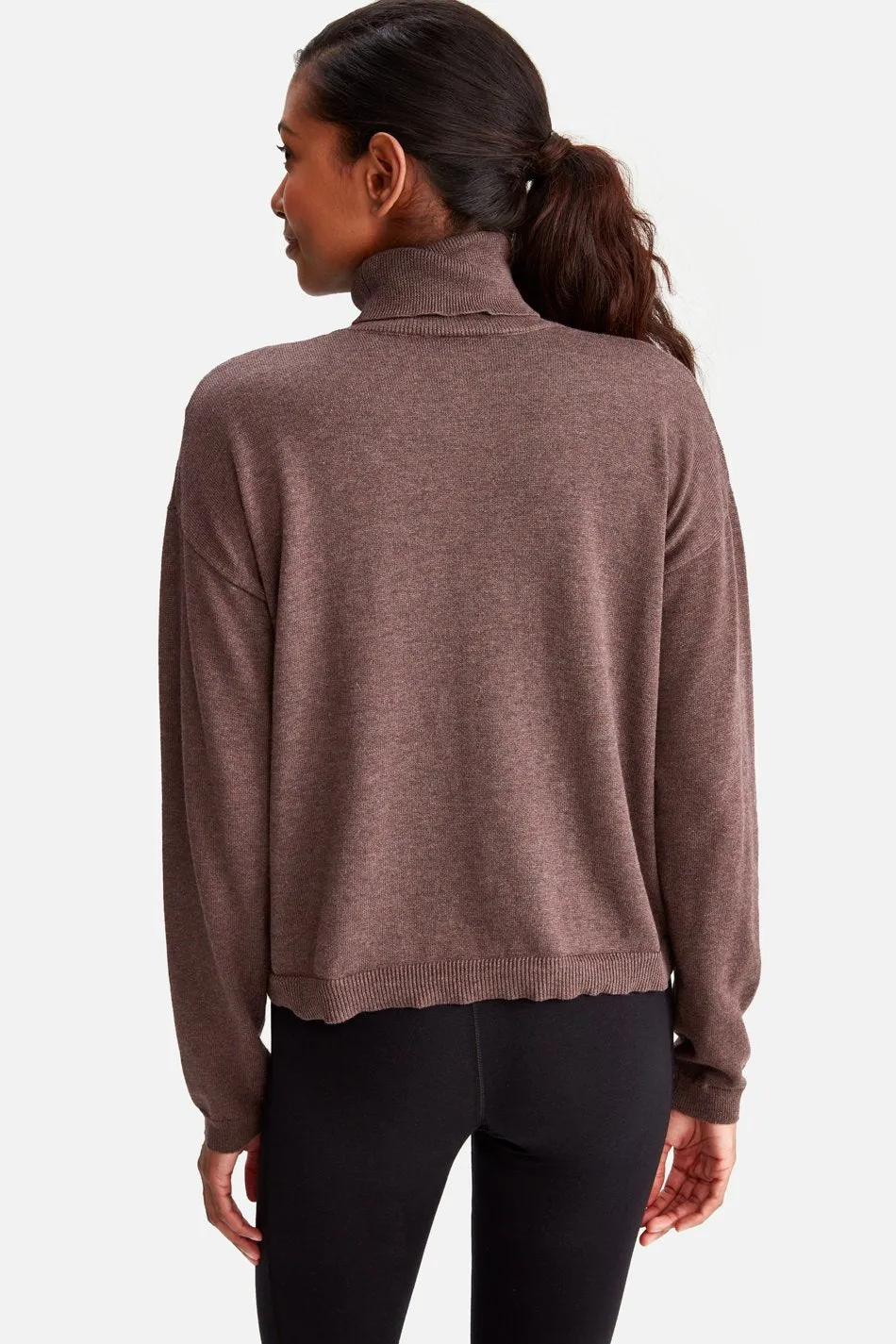 COZY  TURTLE NECK TOP