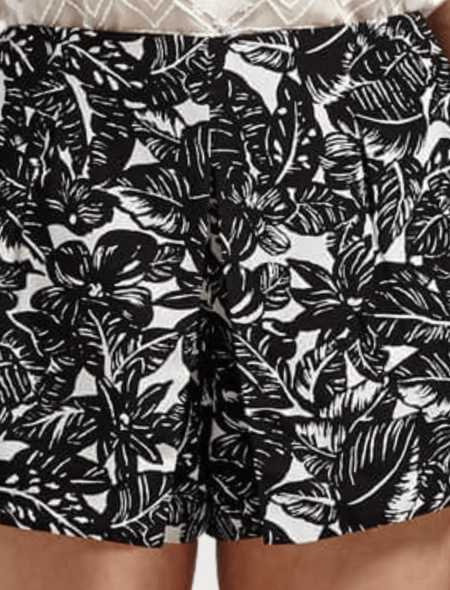 Marlana Palm Print Short