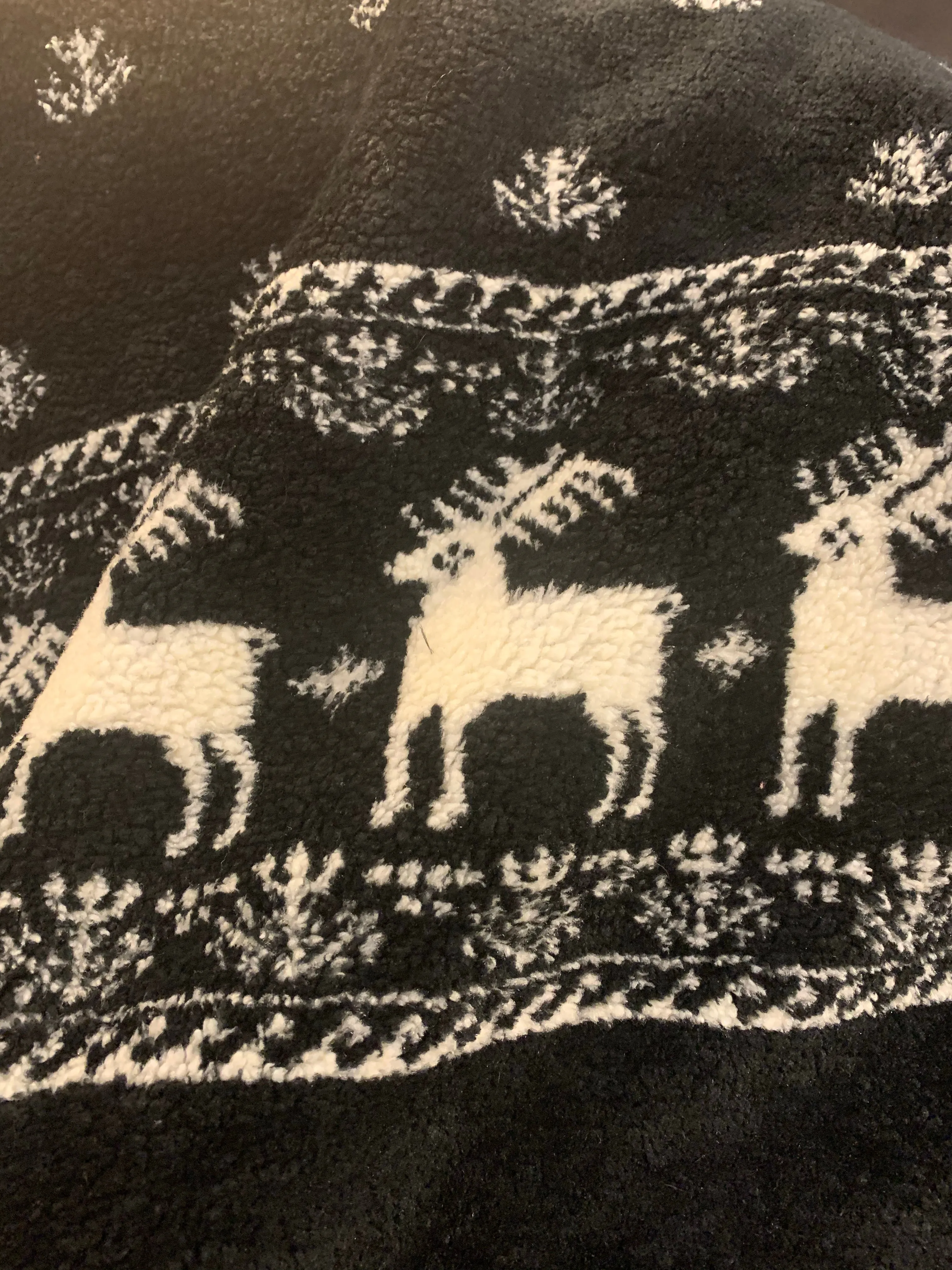 Sherpa Fleece - Reindeer single border print