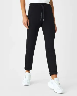 Spanx AirEssentials Tapered Leg Pant In Black